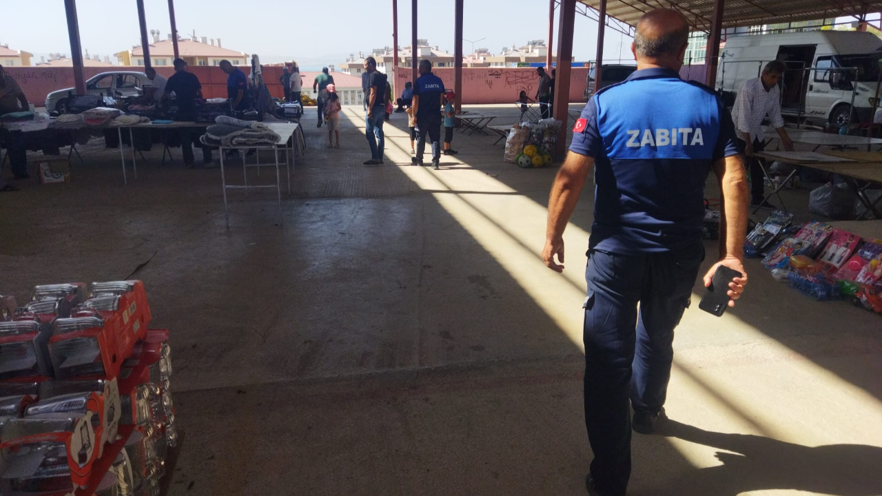 Zabıta Ekiplerinden Semt Pazarlarına Denetim