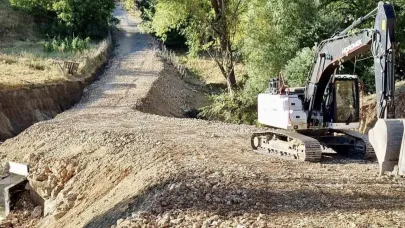 Muş’ta yol yatırımları sürüyor