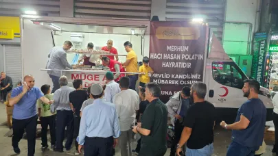 Ağrı’da Mevlid Kandili’nde Vatandaşlara Lokma Dağıtıldı