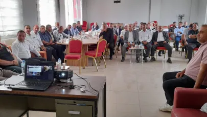 Eleşkirt’te Üreticilere Yönelik Bilgilendirme Toplantısı Düzenlendi