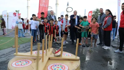 Geleneksel Oyunlar Tırı Ağrı’da çocukların neşesine ortak oldu
