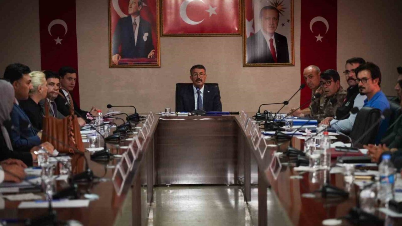 Hakkâri’de kadına şiddetle mücadele toplantısı