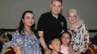 Uyum programına başlayan öğrencilere, polis evinde motivasyon programı