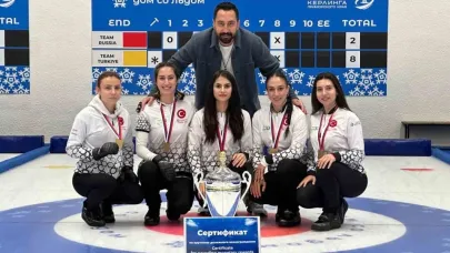 Curling milli takımı çifte madalya ile dönüyor