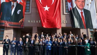 Cumhurbaşkanı Erdoğan Malatya Valilik binasının açılışını yaptı
