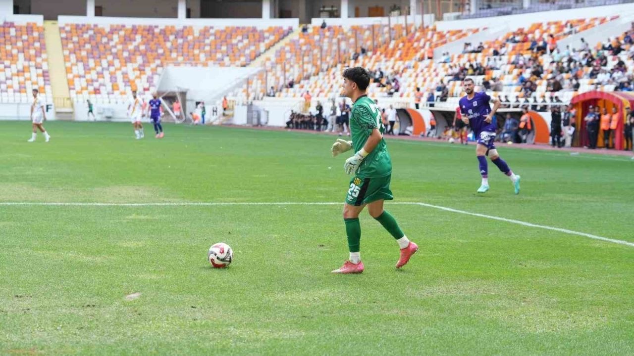 TFF 2. Lig: Yeni Malatyaspor: 1 - Gebze Spor Kulübü: 4