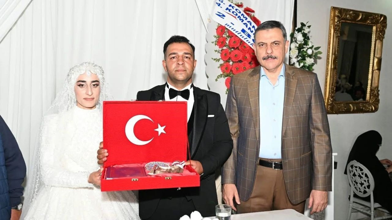 Erzurum Valisi Mustafa Çiftçi, Gazi Samet Kulaç’ın düğün törenine katıldı