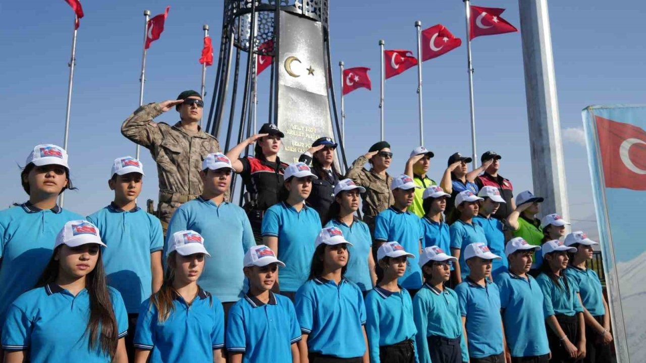 Iğdır’da Dilucu Şehitleri Anıtı’nda anma töreni