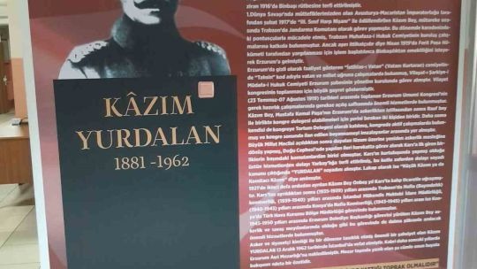 ER-VAK’tan Kazım Yurdalan Ortaokulu’na kültür hizmeti