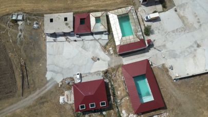 Diyadin Kaplıcaları yaz aylarında turistlerin akınına uğruyor (Videolu Haber)