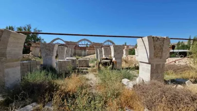 Darende’de tarihî Yusufpaşa Camisi yeniden ibadete açılmayı bekliyor