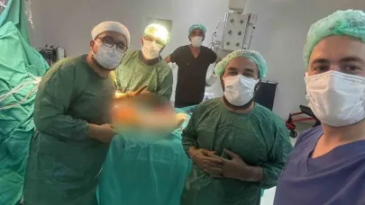 Bingöl’de iki aşamalı diz protezi revizyon ameliyatı gerçekleştirildi