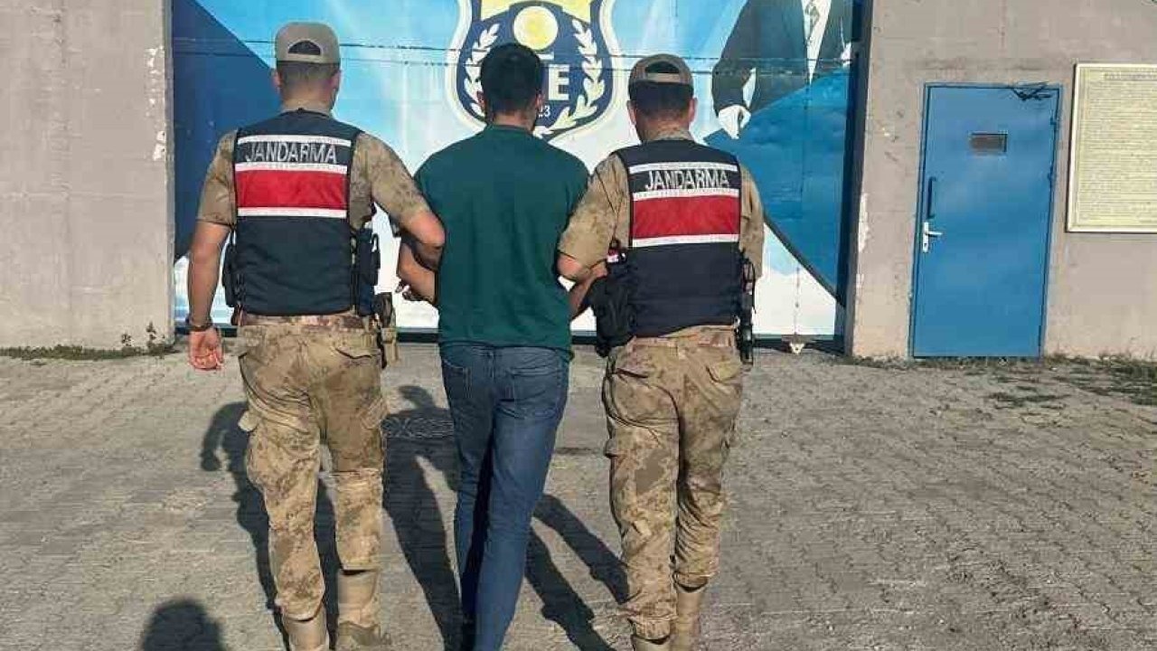 Jandarma 8 yıl hapis cezası bulunan 1 kişiyi yakaladı