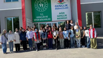 Ağrı’dan Gençler Erzurum Kampına Uğurlandı