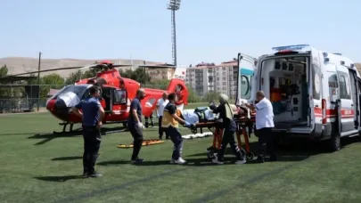 Traktör kazasında yaralanan şahıs ambulans helikopterle hastaneye sevk edildi