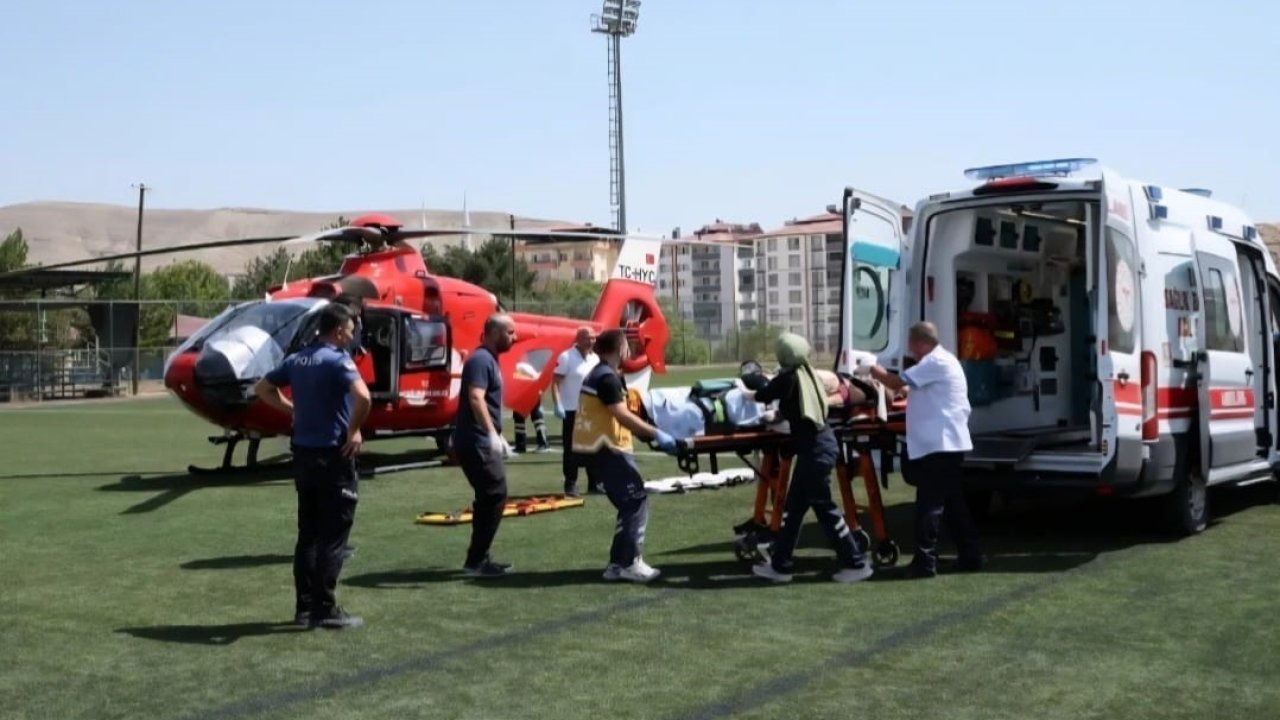 Traktör kazasında yaralanan şahıs ambulans helikopterle hastaneye sevk edildi