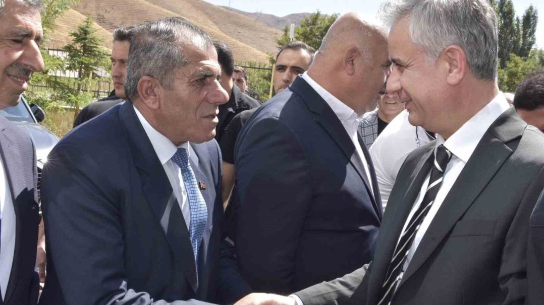 Bitlis’te ’Türkiye Yüzyılı Buluşmaları’ programı gerçekleştirilirdi