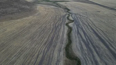 Ağrı Ovasında Sonbahar Güzelliği Dronla Görüntülendi
