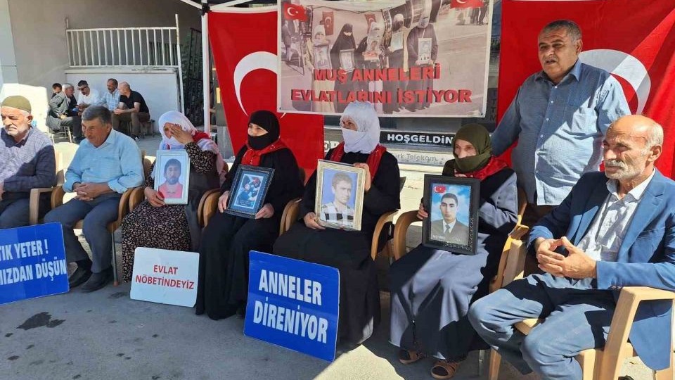 Muşlu annelerin evlat nöbeti devam ediyor