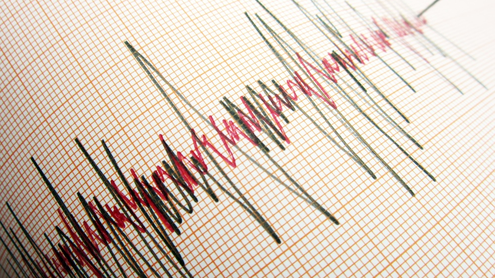 7.8 Şiddetinde Deprem: Tsunami Alarmı Verildi!
