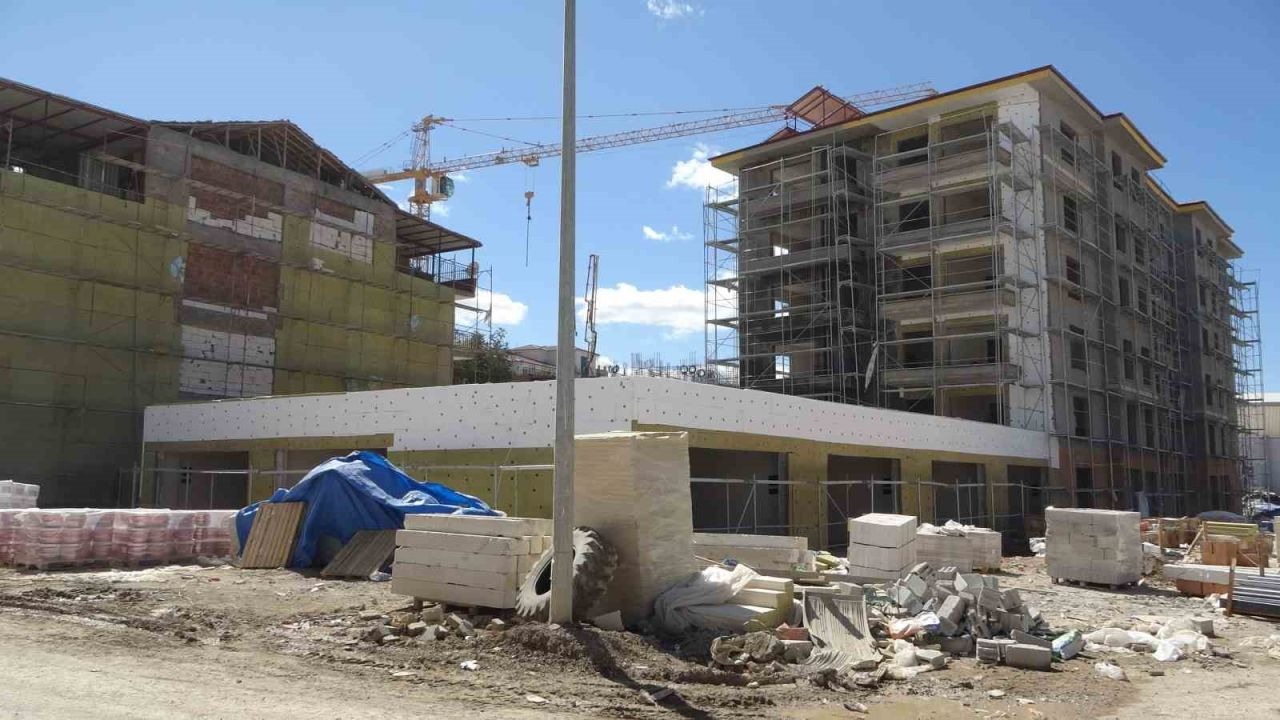 Çöken iskelede 1 işçi yaralandı