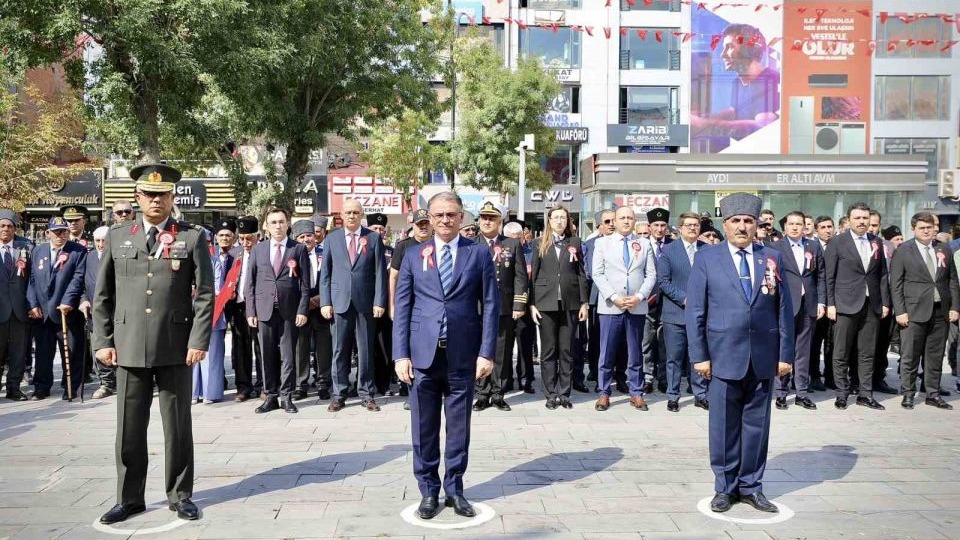 Van’da 19 Eylül Gaziler Günü kutlandı