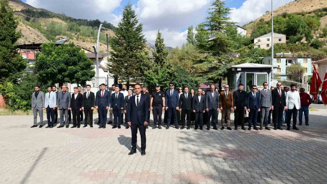Van'ın Çatak ilçesinde İlköğretim Haftası coşkuyla kutlandı