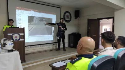 Hakkari polisinden motosiklet kullanıcılarına güvenli sürüş eğitimi