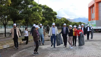 İlçede seferberlik başlattılar, çöpleri topladılar