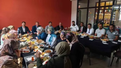 Muradiye Halk Eğitim Merkezinden usta öğreticilere teşekkür kahvaltısı