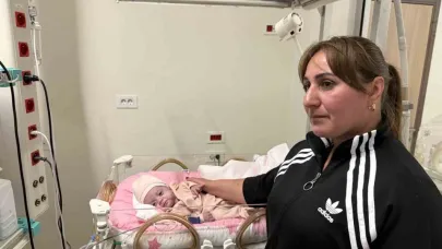 25 haftalık olarak dünyaya gelen bebek 180 gün sonra anne kucağıyla tanıştı