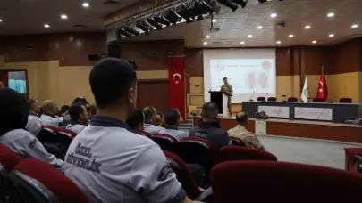Iğdır’da üniversite öğrencilerine güvenlik ve farkındalık eğitimi