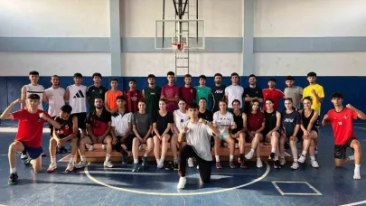 Van Büyükşehir Belediyesinin BESYO kursuyla 40 öğrenci üniversiteli oldu