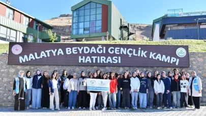 Yeşilyurt Kent Konseyi’nden gençlere kamp etkinliği