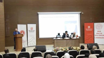 Muş’ta Aile Bağlarını Güçlendiren Değerler Semineri
