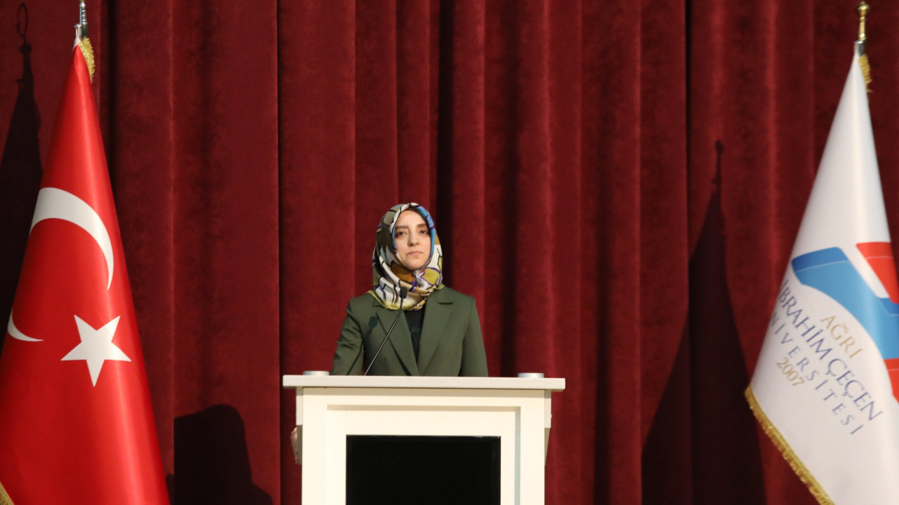 AİÇÜ’de Yeni Eğitim Yılı Oryantasyon Programıyla Başladı