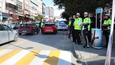 Erzurum’da polisten "Önce Yaya" farkındalığı uygulaması