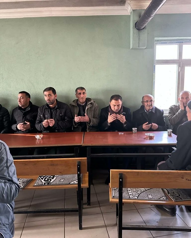 Patnos Kaymakamı Yusuf Cankatar İki Mahalledeki Taziyelere Katıldı.