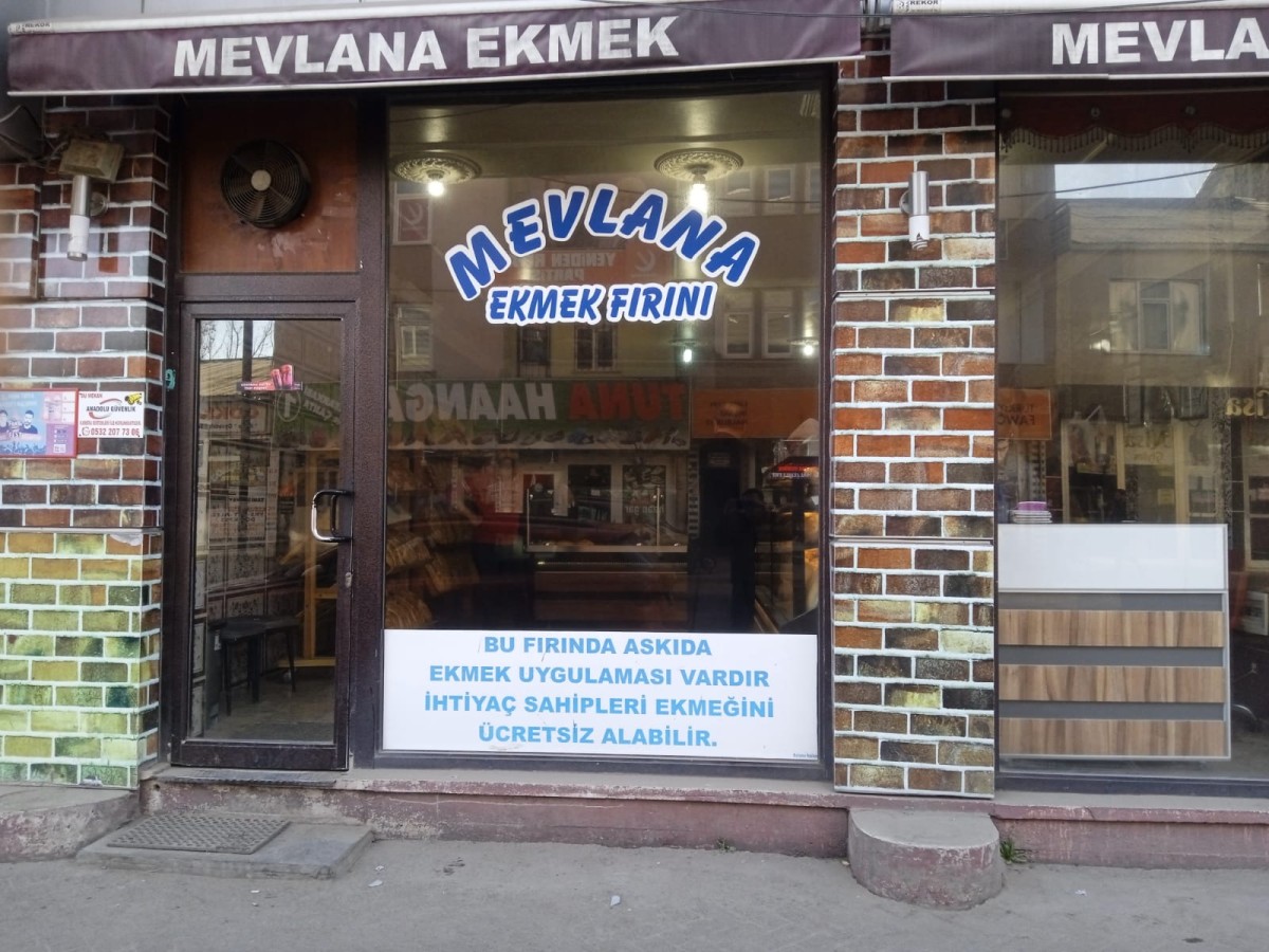 Patnos'ta Mevlana Ekmek Fırını "Askıda Ekmek Uygulaması" Geleneğini Sürdürüyor