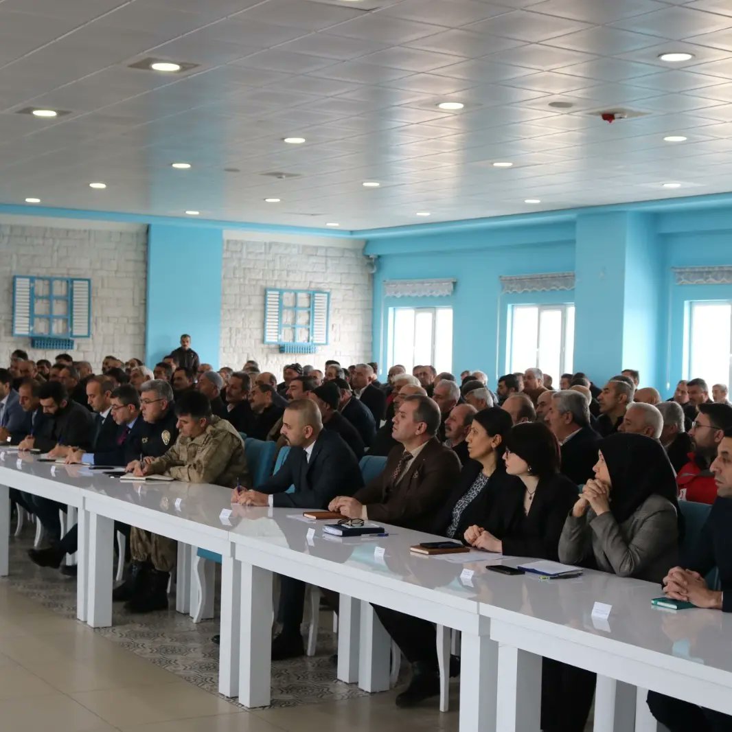Patnos Kaymakamlığında Deprem Bölgelerine Yardım Planlaması Yapıldı