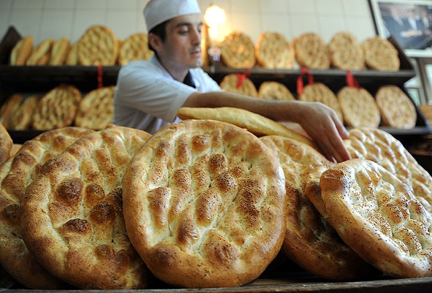 Patnos'ta Ramazanın Vazgeçilmezi Ramazan Pidesi