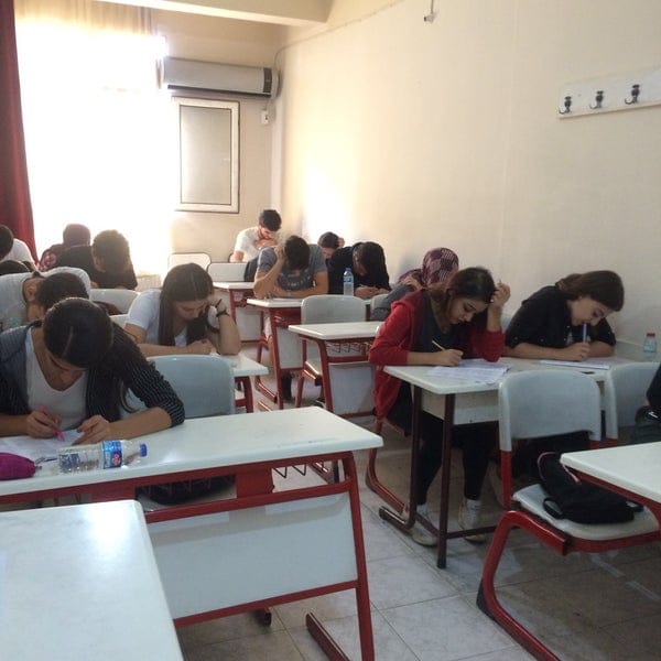 Patnos'ta Dershane Fiyatları Cep Yakıyor