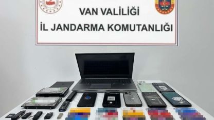 Banka hesaplarında 92 milyon TL işlem hacmi tespit edilen 9 şüpheli yakalandı