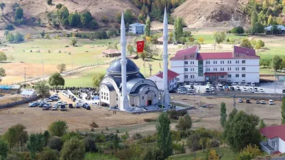 Üçevler Köyü Camisi ibadete açıldı