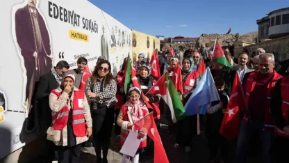 Edebiyat Sokağı’ndan Gazze şiirleriyle selam gönderildi