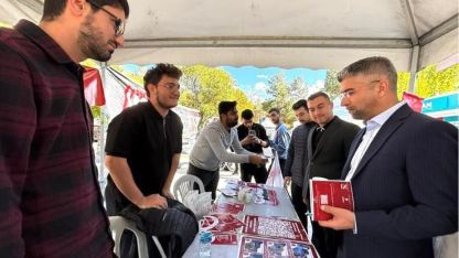 AK Parti Erzurum Gençlik Kolları "Kampüse hoşgeldiniz" dedi