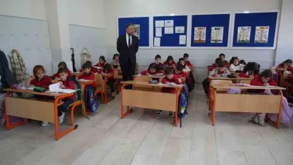 Muş’ta okullarda eş zamanlı deprem tatbikatı yapıldı