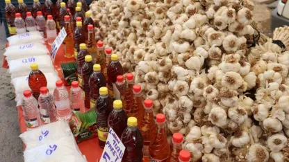 Vatandaş pahalı bulsa da almaktan vazgeçemiyor