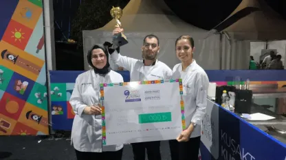 Bitlis'te üniversite öğrencileri Adana Lezzet Festivalinden üç dereceyle döndü