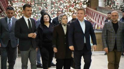 Mukaddes emanetleri görmek isteyenler soluğu bu sergide aldı